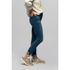 NWT Revtown Womens 34 x 28  Size 18 High Rise Skinny Denim Jeans $99